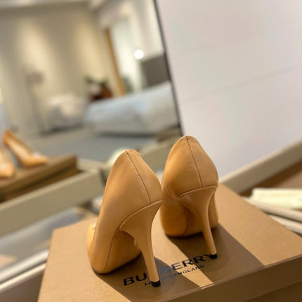 BURBERRY 26S HIGH HEELS 105 MM IN PALE BEIGE CALFSKIN WITH LOGO