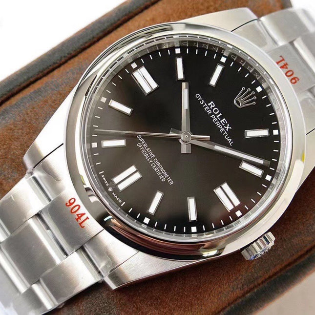 OYSTER PERPETUAL 41 STAINLESS STEEL BLACK DIAL